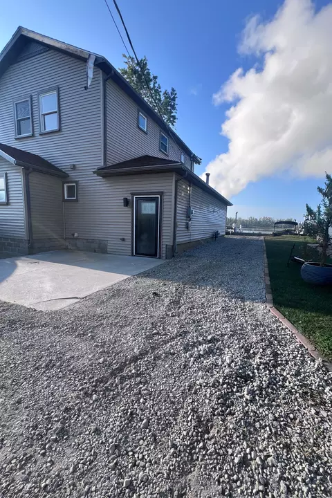 6094 Lily Patch, Newport, MI 48166