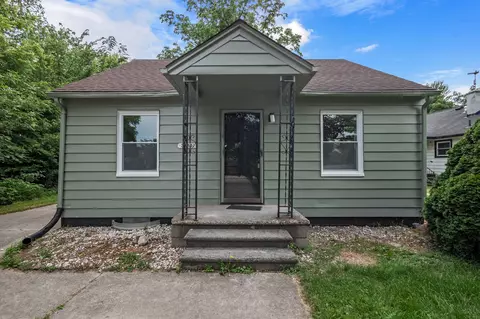 33851 W Jefferson Ave, Brownstown, MI 48173