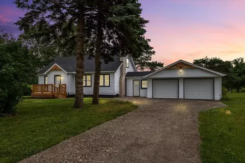 3663 Bird Rd, Groveland, MI 48348