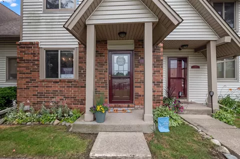 7310 Bluewater Dr #115, Village Of Clarkston, MI 48348