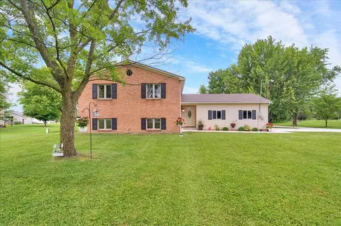 8255 Burpee Rd, Grand Blanc, MI 48439
