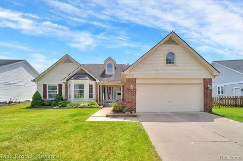 47170 Scarlet Dr S, Novi, MI 48374