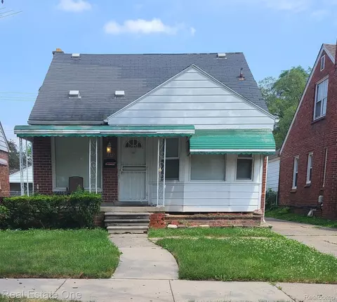 7676 Braile St, Detroit, MI 48228