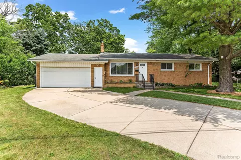 23840 Leland, Dearborn, MI 48124
