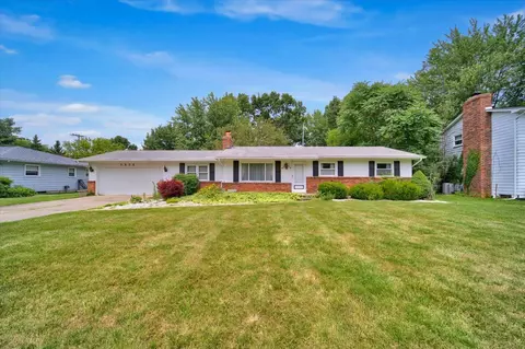 5261 N Georgetown Rd, Grand Blanc, MI 48439