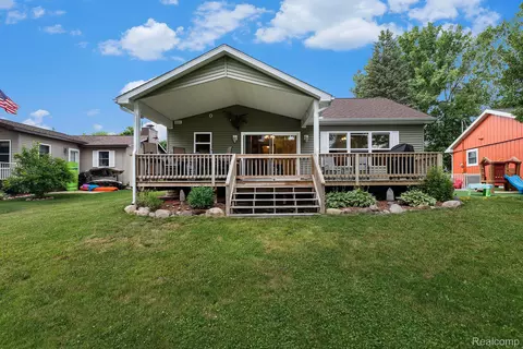 3152 Brier Ln, Surrey, MI 48622