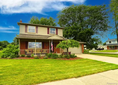 165 Central, Garden City, MI 48135