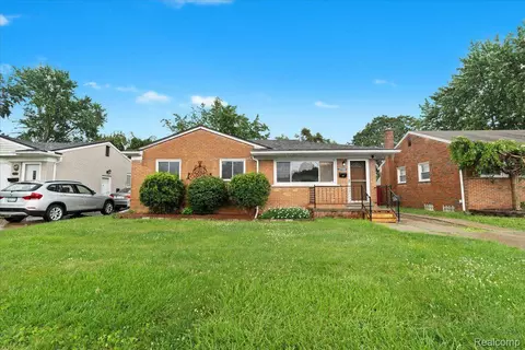 27559 Windsor St, Garden City, MI 48135