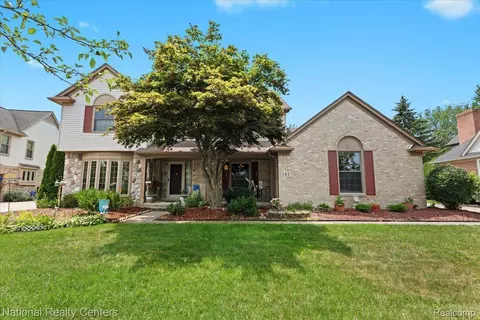 183 Mornington Crt Ct, Canton, MI 48188