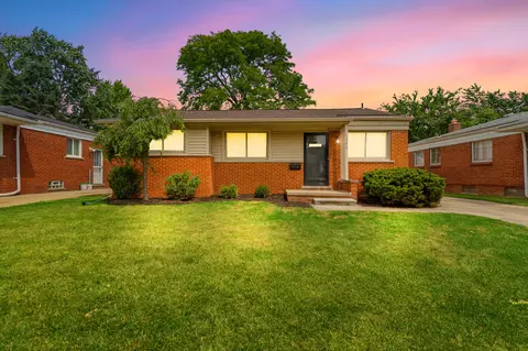 1306 Hickory Ave, Royal Oak, MI 48073