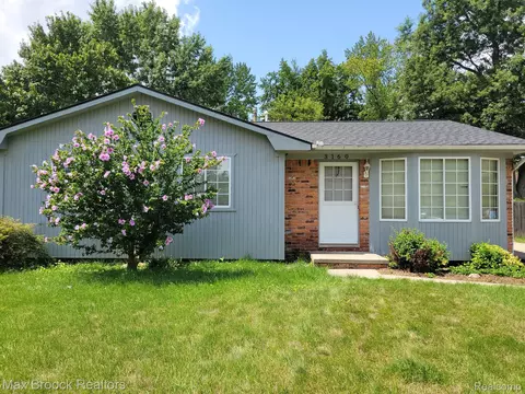 3160 Eastern Ave, Rochester Hills, MI 48307