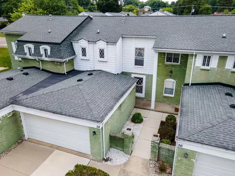 58 Stratford Ln, Rochester Hills, MI 48309