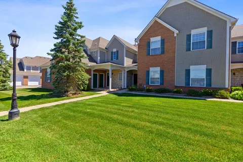54762 Monarch Dr, Shelby Township, MI 48316