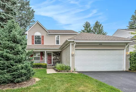 1020 Yorick Path, Wixom, MI 48393