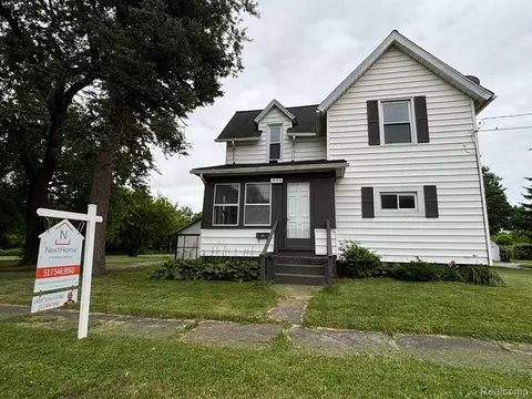 415 W Kent St, Durand, MI 48429