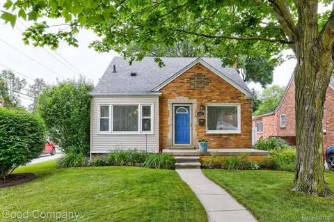 2403 N Connecticut Ave, Royal Oak, MI 48073