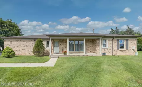 49139 Freedom Crt 4 1 Ct #4, Shelby Township, MI 48315