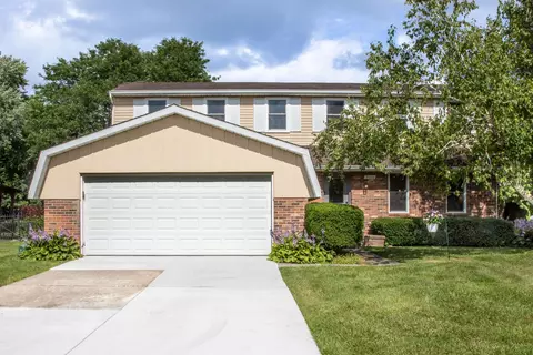 7628 Admiralty Dr, Canton, MI 48187