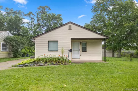 33435 Bentley, Westland, MI 48186