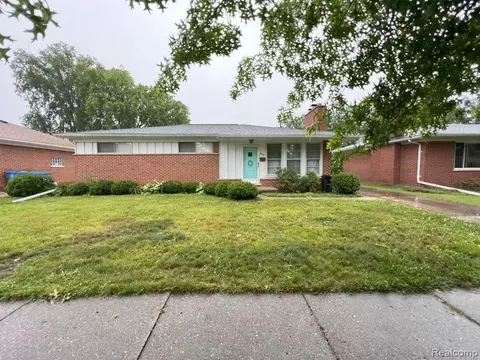 6630 Rockland St, Dearborn Heights, MI 48127