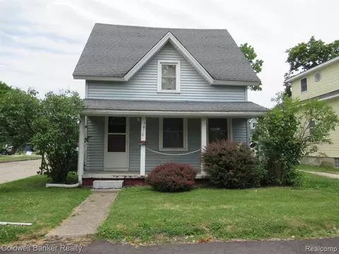 1018 Clinton, St. Clair, MI 48079