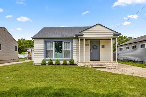 29454 Barton St, Garden City, MI 48135