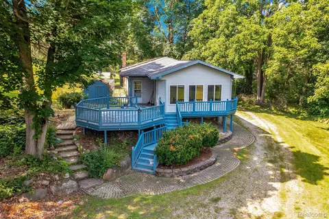 7500 6 Mile Rd, Northville, MI 48168