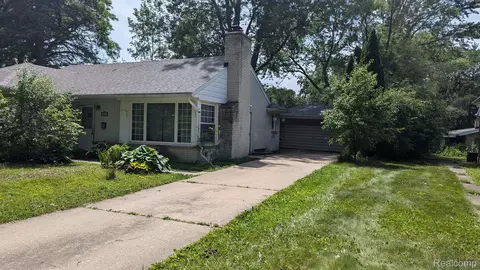 29837 Spring Riv, Southfield, MI 48076