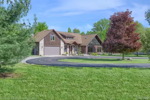 1640 S Lima Center Rd, Lima, MI 48118