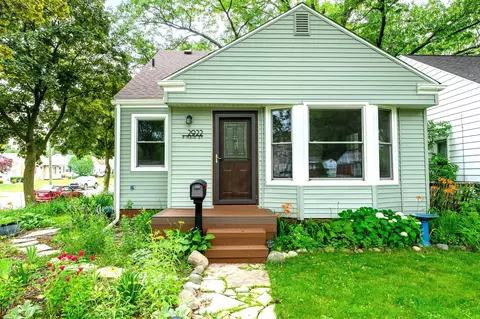 2922 N Main St N, Royal Oak, MI 48073
