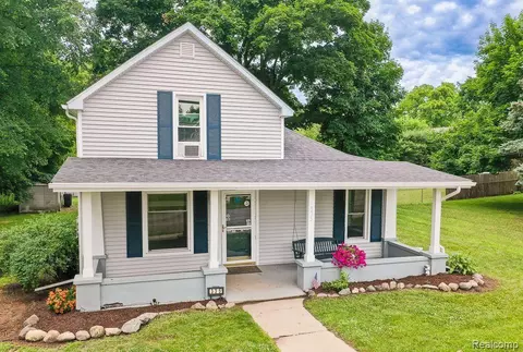 335 N Church St, Ortonville, MI 48462