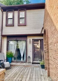 29166 Village Rd #12F, Southfield, MI 48034
