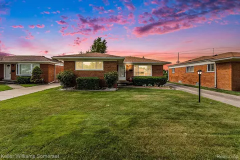 30735 Whittier Ave, Madison Heights, MI 48071