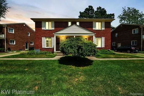 2708 Glenview Ave, Royal Oak, MI 48073