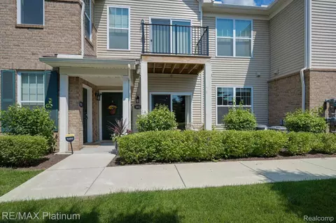9952 Ridge Run St, Howell, MI 48855