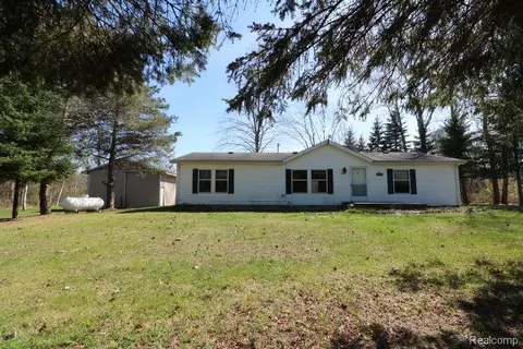 5656 Cass River Rd, Forestville, MI 48434