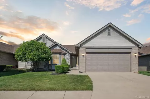 42279 Bayberry, Clinton Township, MI 48038
