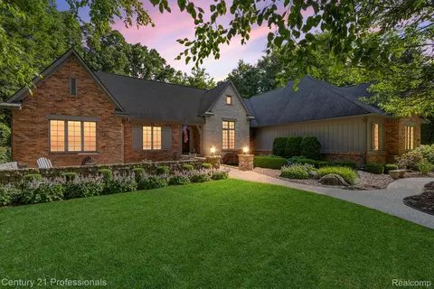 5170 Springdale, Independence, MI 48348