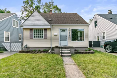 25085 Colgate St, Dearborn Heights, MI 48125