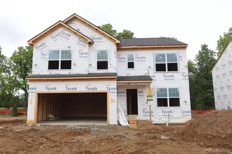 620 Countryside Dr, Chelsea, MI 48118