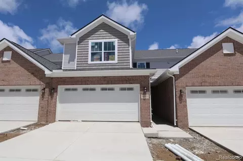 8557 Grove St, Washington, MI 48094