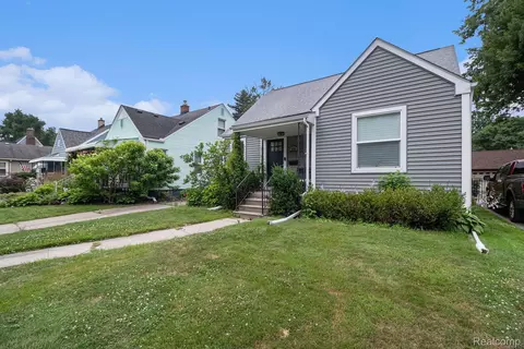 622 S Rembrandt Ave, Royal Oak, MI 48067