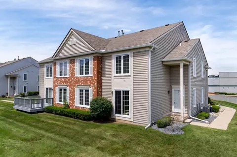 37464 Stonegate Cir, Clinton Township, MI 48036