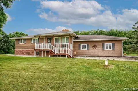 1885 Berville Rd, Allenton, MI 48002