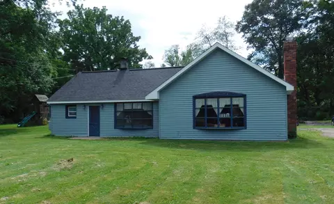 2225 Richwood Rd, Auburn Hills, MI 48326
