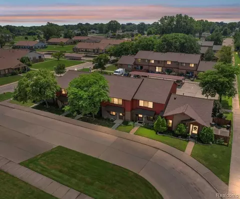 2397 Bradford, Warren, MI 48091