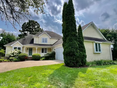11344 Bruce North Ln, Bruce Township, MI 48065