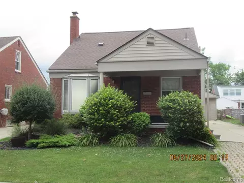9661 Carter Ave, Allen Park, MI 48101