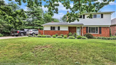 3760 24 Mile Rd, Shelby Township, MI 48316
