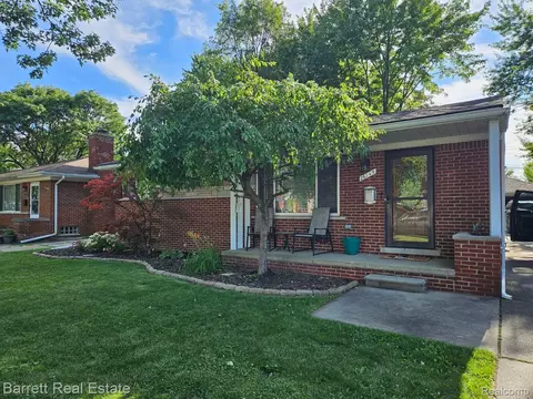 26745 Fairfield Ave, Warren, MI 48089
